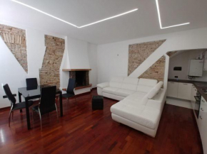 APPARTAMENTO LAKE GARDA ibiscus di Francia Desenzano Del Garda